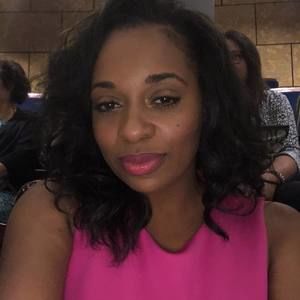 Meet your Posher, Valoree